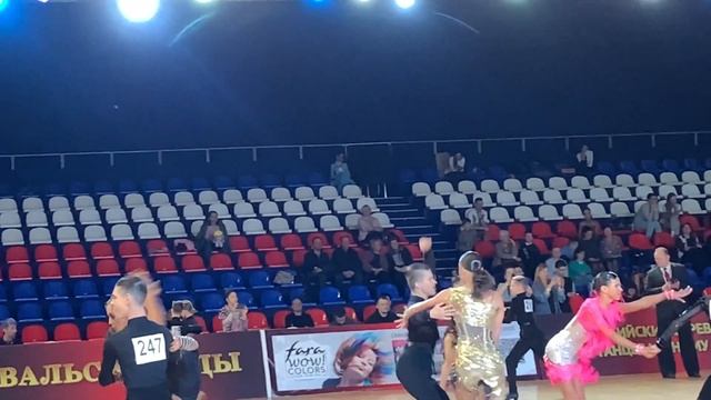 Вальс Победы. Латина. Турнир. Ю2+Ю1 открытый класс. Из 90 пар стали 28 смотреть онлайн