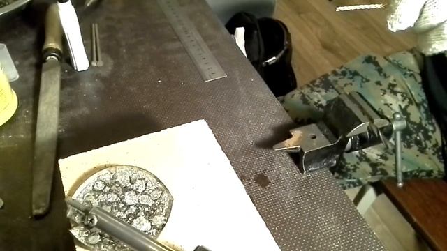 Фильмы | Смотреть | Плетение колец для цепочки методом свастики из металла латунь | Украшения смотреть онлайн