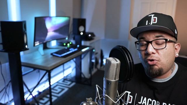 BLACK LION AUDIO REVOLUTION 2X2 VS SOLID STATE LOGIC SSL2+ смотреть онлайн