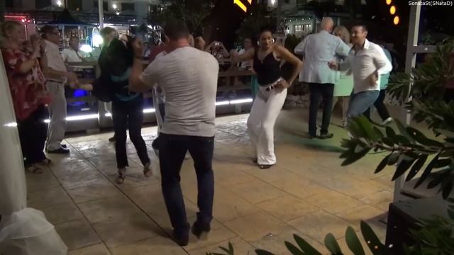 Hotel Indalo Park, Испания, Санта Сусанна (эпизод 1) смотреть онлайн