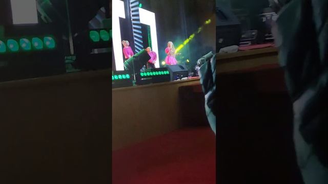 Наконец- то увидели Милану Стар смотреть онлайн