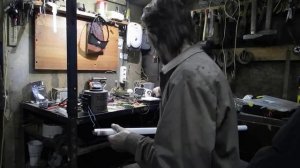 Режем ровно стеклянную трубку.