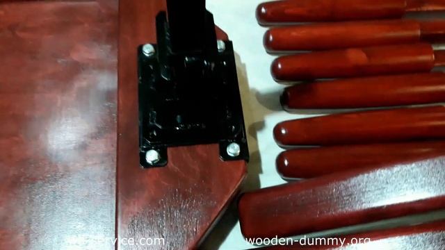 Wooden Dummy Wing Chun Standing Double Pine Red | Деревянный Манекен Вин Чун Standing Double смотреть онлайн