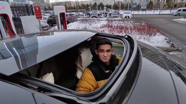 КАЗАХСКАЯ TESLA MODEL S ЗИМОЙ❄️ смотреть онлайн