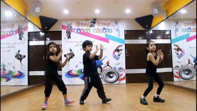 DJ Waley Babu dance performance | Kids Dance | Step2Step Dance Studio смотреть онлайн