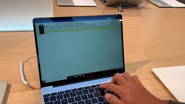 Huawei MateBook 13 - Hands On En Español смотреть онлайн