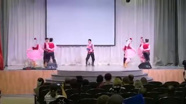 Танец "Гармонь" коллектив Бэллюр смотреть онлайн