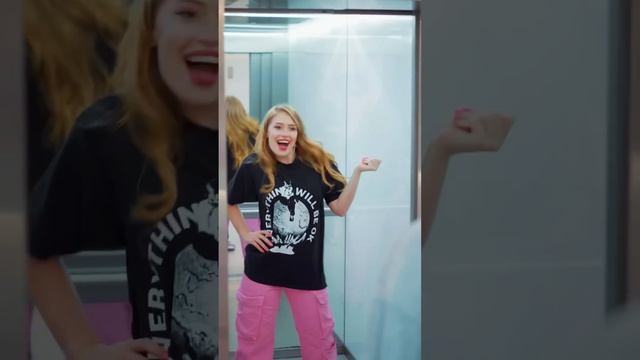 Танец ХАГИ ВАГИ уже везде смотреть онлайн