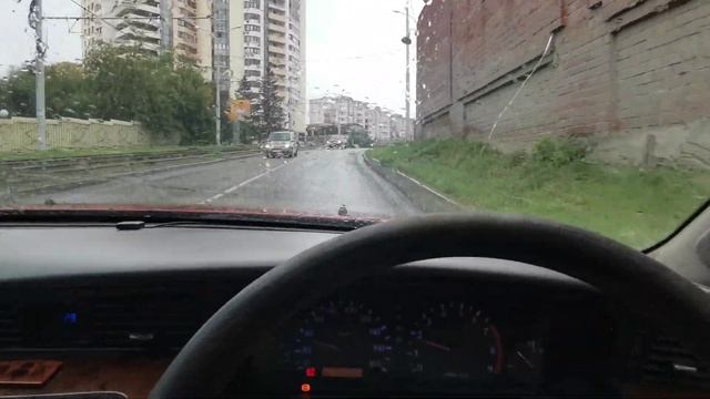 ТАКСУЮ НА ЛАВРЕ смотреть онлайн