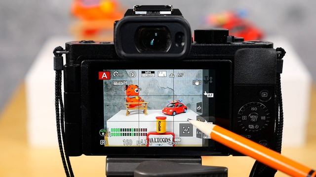 Lumix G100 MANUAL FOCUS is Weird смотреть онлайн