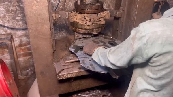 Manufacturing vehicles iron wheel Rim in Factory | Production Process wheel Rim - производство коле