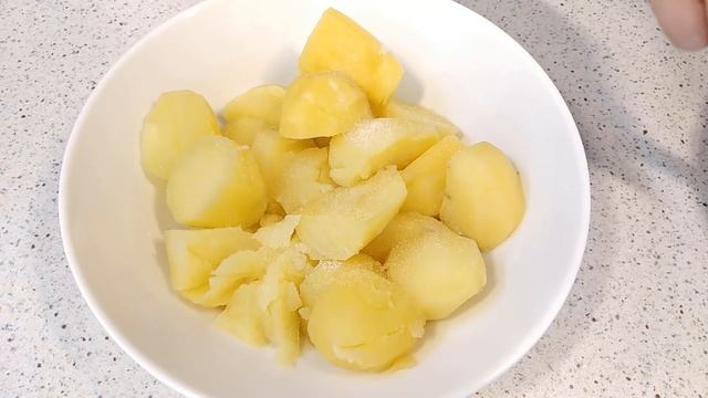 BELƏ DADLI PERAŞKİLƏR GÖRÜLMƏDİ ? MÜKƏMMƏL Peraşki Resepti смотреть онлайн