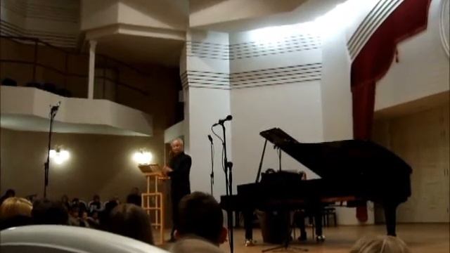 Felix Renggli (flute) - Dvorak: Sonatina (1st Movement).