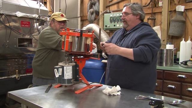 Maple Syrup in Rhode Island: Part 3 "Maple Sugar, Maple Candy, Maple Cream" смотреть онлайн