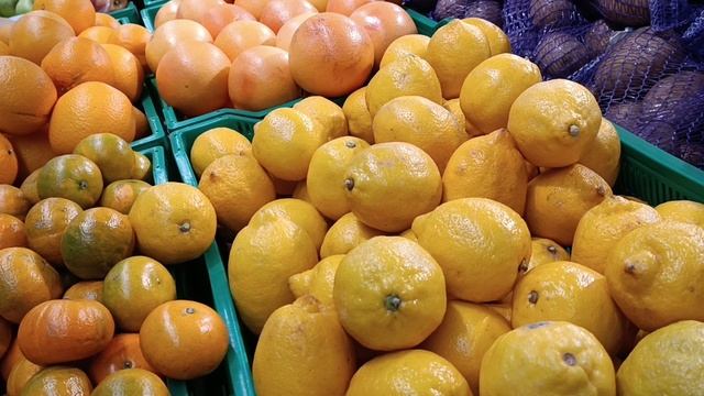 Притягивает этот цвет осени