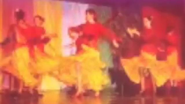 Flamenco and roses смотреть онлайн