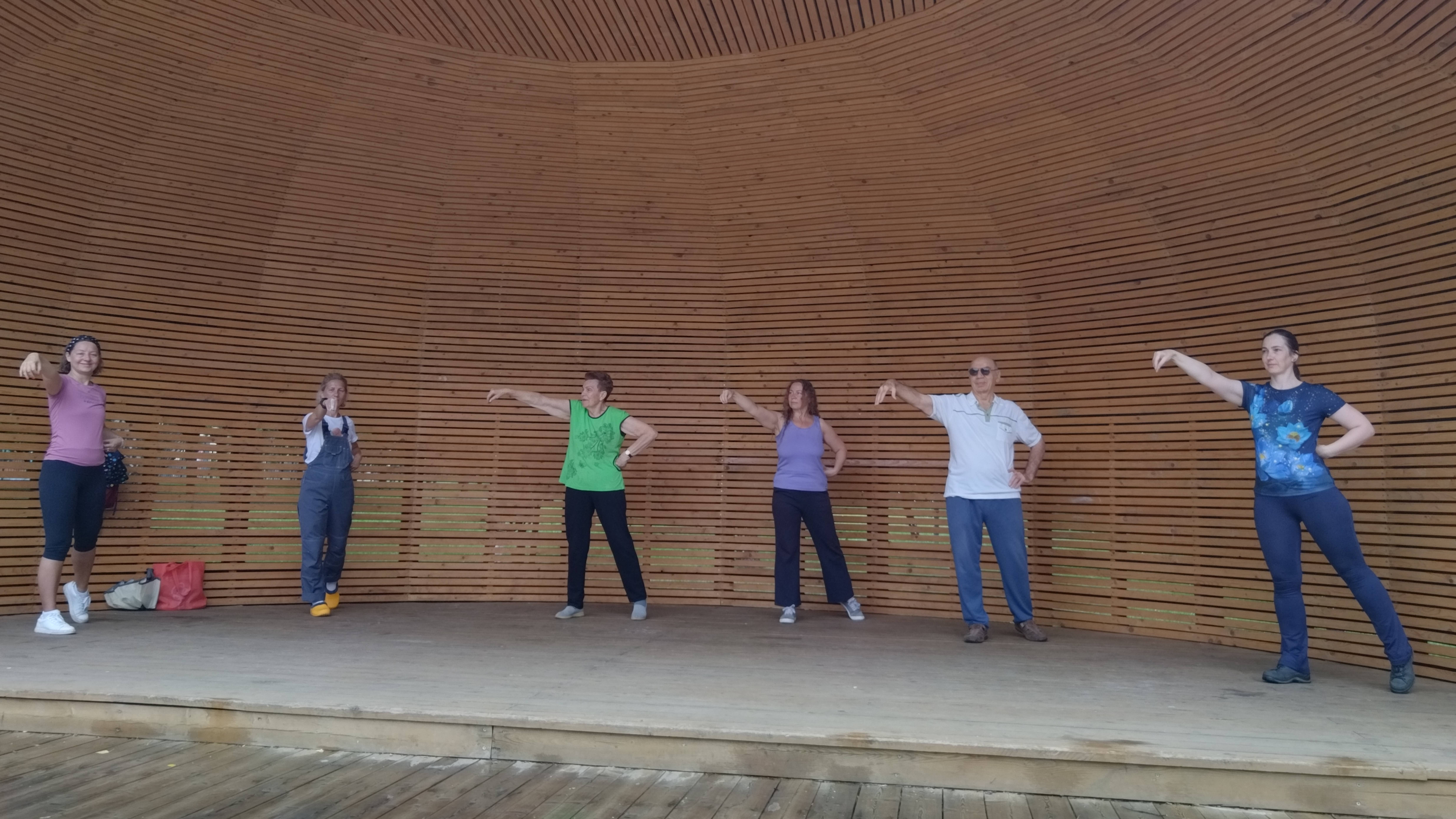 Цигун для всех в Олонецком сквере бесплатно 8:30-9:30 по понедельникам, пятницам, воскресеньям