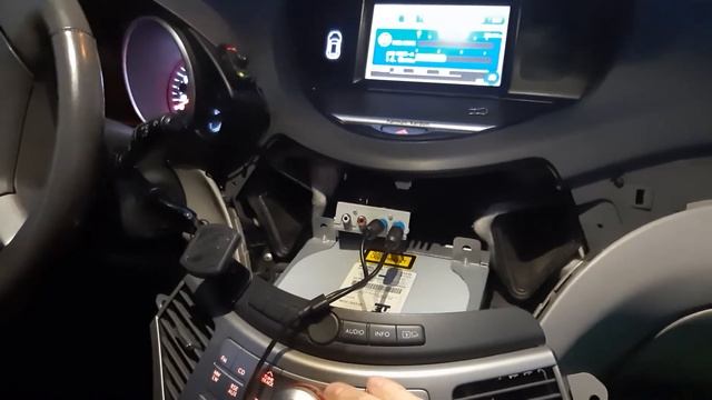 Subaru Tribeca AUX vs. Legacy premium sound смотреть онлайн