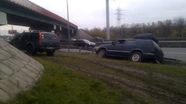 ШЕВИ ЗАСТРЯЛ НА ОБОЧИНЕ ЧАСТЬ 1 смотреть онлайн