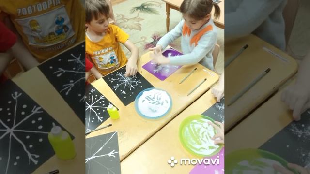 Рисование в дежурной группе старшего возраста 1а, с использованием нетрадиционной техники. смотреть онлайн