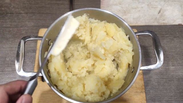 Как приготовить картофельное пюре на молоке. #готовимдома #вкусныерецепты смотреть онлайн