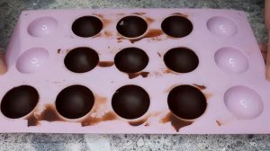 Темперируем шоколад без термометра.В домашних условиях.Делаем сферы для торта.