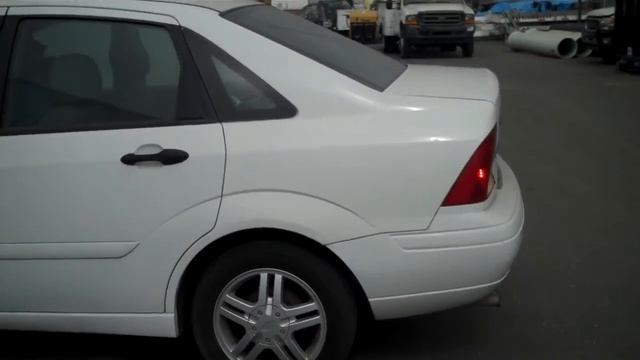 GovDeals: 2001 Ford Focus SE смотреть онлайн