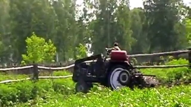 первая прополка огорода в деревне 19.06.2013г. смотреть онлайн