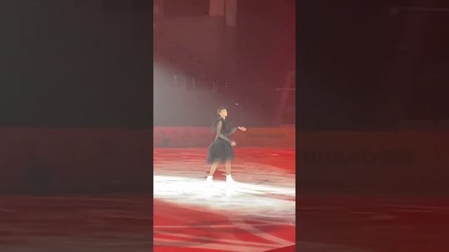 Камила Валиева в стиле Уэнздей Владивосток Фетисов Арена Чемпионы на льду 02.03.2023 смотреть онлайн