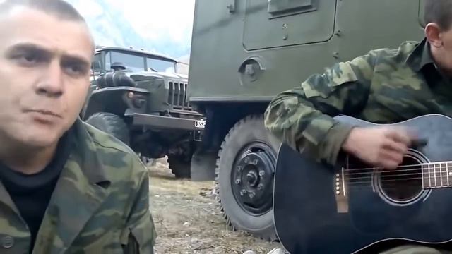 Ратамир Песни под гитару - Девчонка аккорды и текст. смотреть онлайн