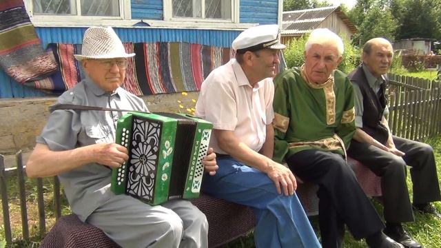 Гармонист Скворцов Валентин. Живет моя отрада. смотреть онлайн