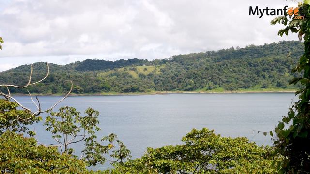 Lake Arenal by Boat + Peninsula Hike (Arenal Volcano National Park) смотреть онлайн