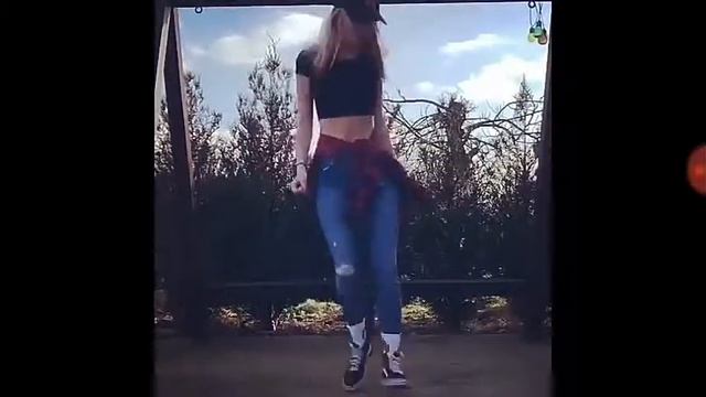 Девушка круто танцует ШАФЛ!! смотреть онлайн