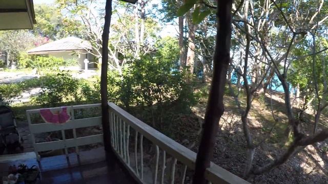 номер отеля на острове Самет смотреть онлайн