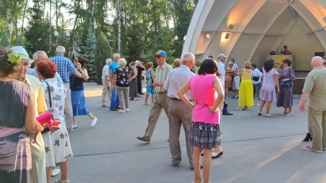 Харьковский вальс Танцы в парке Горького Харьков Июль 2021