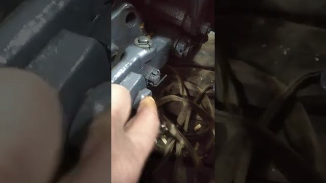 КМЗ-012 Т-012 почему на навеске не нужны растяжки. смотреть онлайн