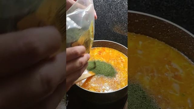 суп с капустой плюс фасоль)))