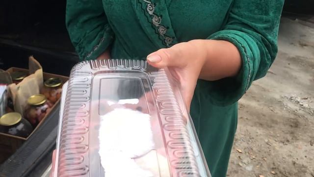 К чему приводят нежелательные поездки? В гостях у родителей. Озеро с лебедями. Стройка продолжается смотреть онлайн