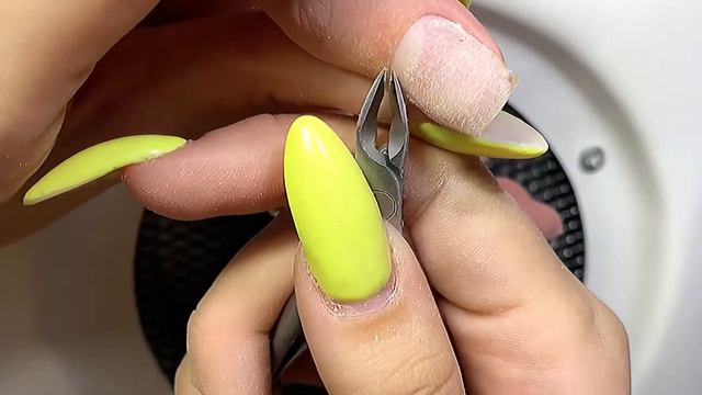 Преображение ногтей🖤 Ноготкам 2 месяца 😳🤯 смотреть онлайн