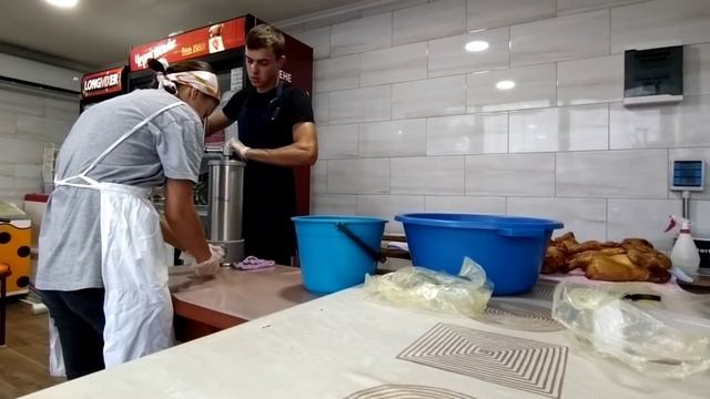 //ЧП в нашому хазяйстві//набиваємо ковбасу//Шелудько поза кадром//???