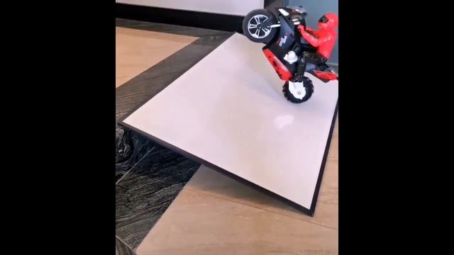 1:6 Scale Upriser Remote Control Motorcycle, Self-Balance Drifts RC Motorcycle, RC Stunt Bike смотреть онлайн