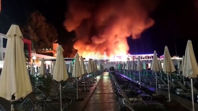 #СОЧИ - ПОЖАР | ВЗЛЫВ ГАЗОВОГО БАЛЛОНА | СГОРЕЛА НАБЕРЕЖНАЯ 27.08.2021 смотреть онлайн