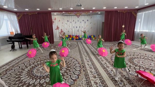 Булдiршiн 2023 Танец "Цветов" д/с №54 г.Павлодар смотреть онлайн