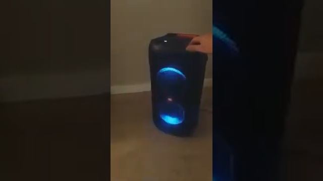 jbl partybox 100 смотреть онлайн
