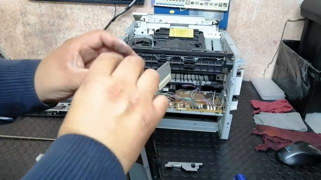 REPARACION DE FUSOR IMPRESORA HP P2035, SE BORRA EL TONER, CAMBIO DE FILM, PRINTER REPAIR HP P 2035 смотреть онлайн