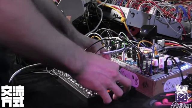 1015e Modular Show at ModularCommune Vol.8 180920 Beijing China смотреть онлайн