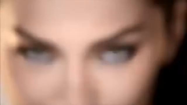 Мерве Болугур в рекламе Maybelline New York смотреть онлайн