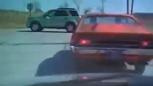 1971 Ford Torino GT burn Out смотреть онлайн