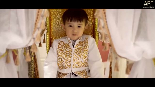 Реклама ART - Торжественный вынос трона смотреть онлайн