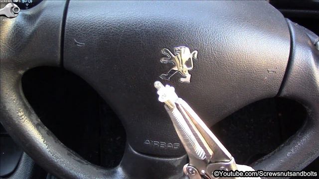 Multi-function Clock Display Fix - Peugeot 206 смотреть онлайн